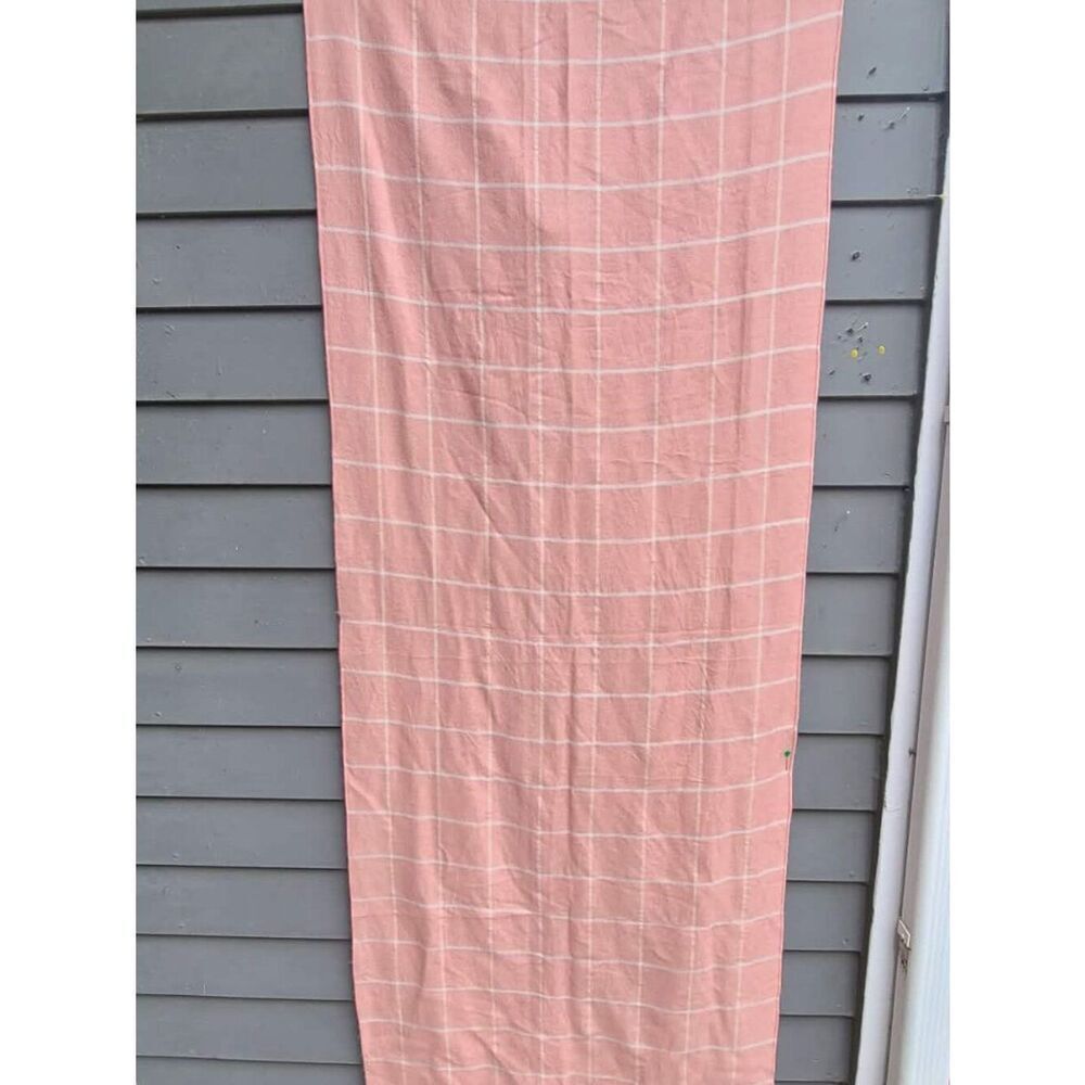 Pink White Wrap Feels like Cashmere NO TAG